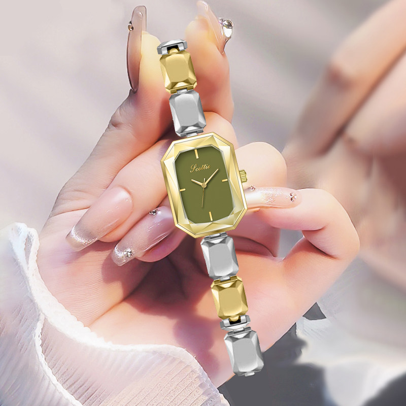 2025 новые часы sugar cube small green watch женские часы легкой роскоши для студентов-нишевиков высокого класса с маленьким циферблатом, женский браслет