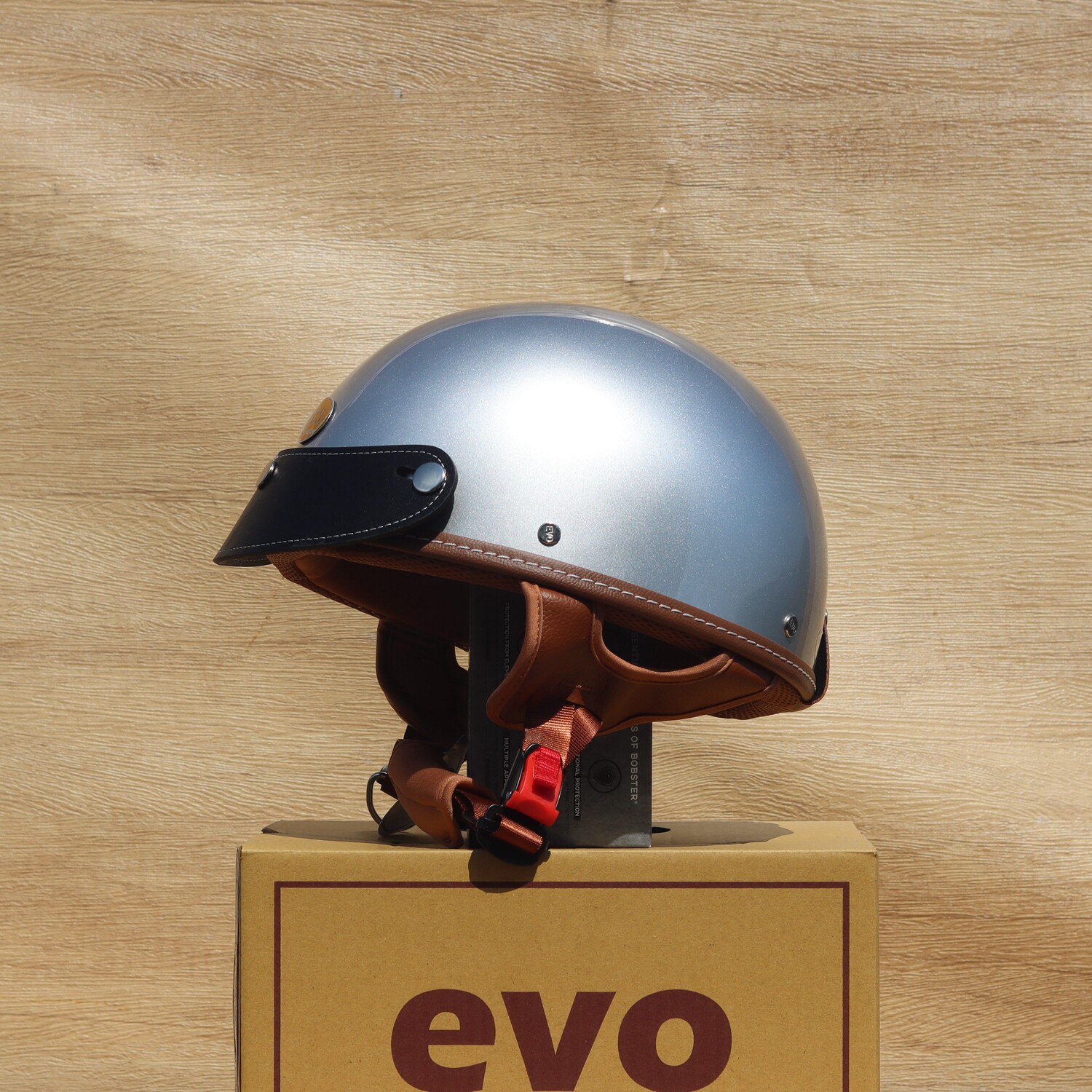Taiwan-imported evo FRS retro half-helmet for motorcycles and electric bikes, silver, suitable for summer use by men and women.