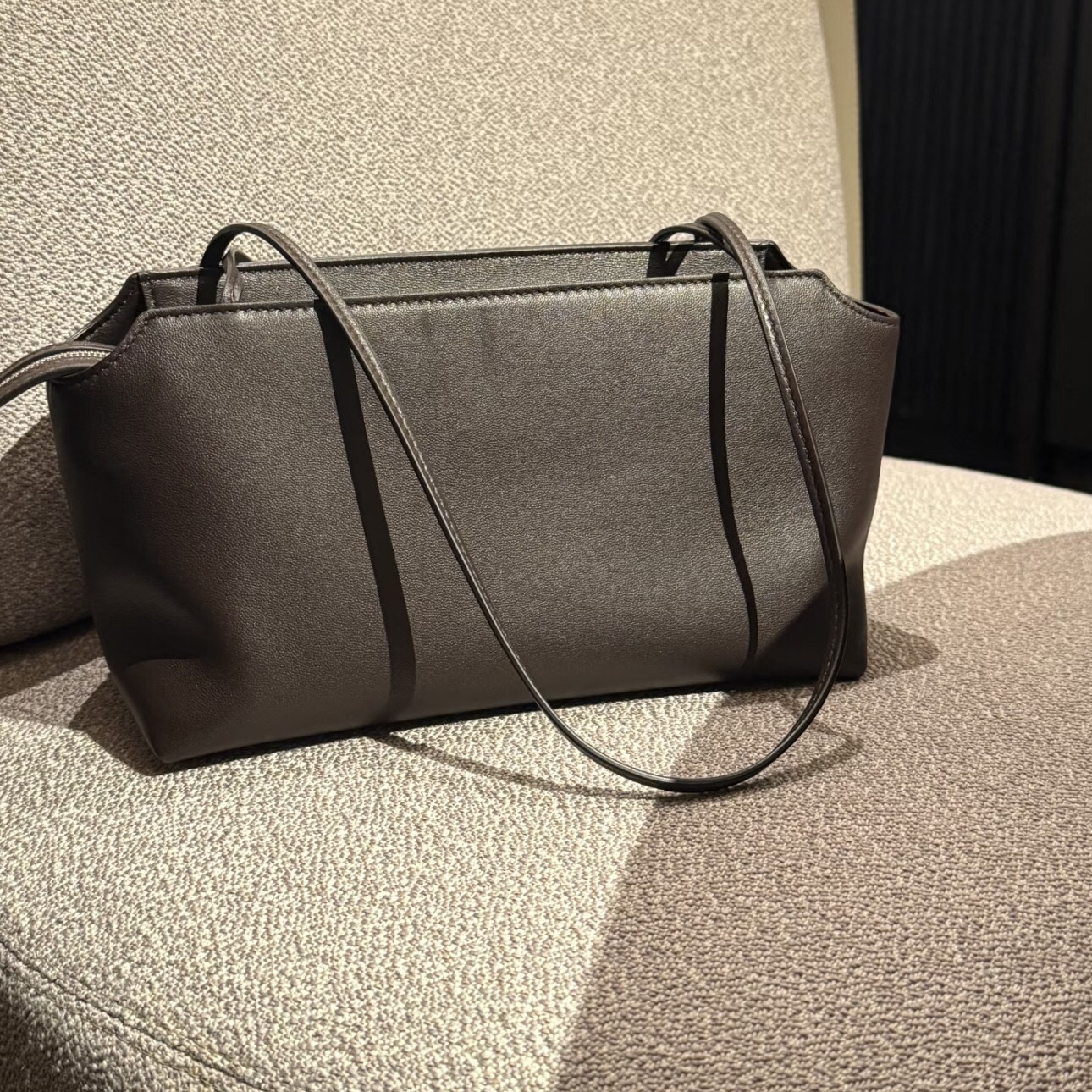 TR leather 2026 новая сумка-тоут Terrasse с длинным плечевым ремнем, рядная сумка, женская сумка для подмышек, маленькая