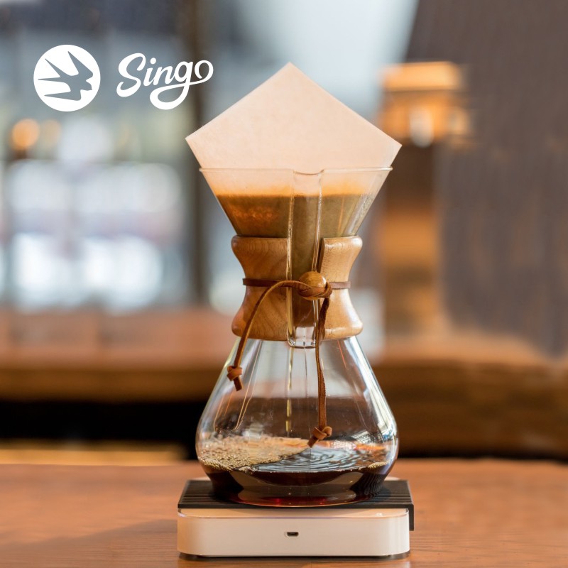 Кофейник из американского стекла CHEMEX и такой же элегантный кофейник для ручной варки...