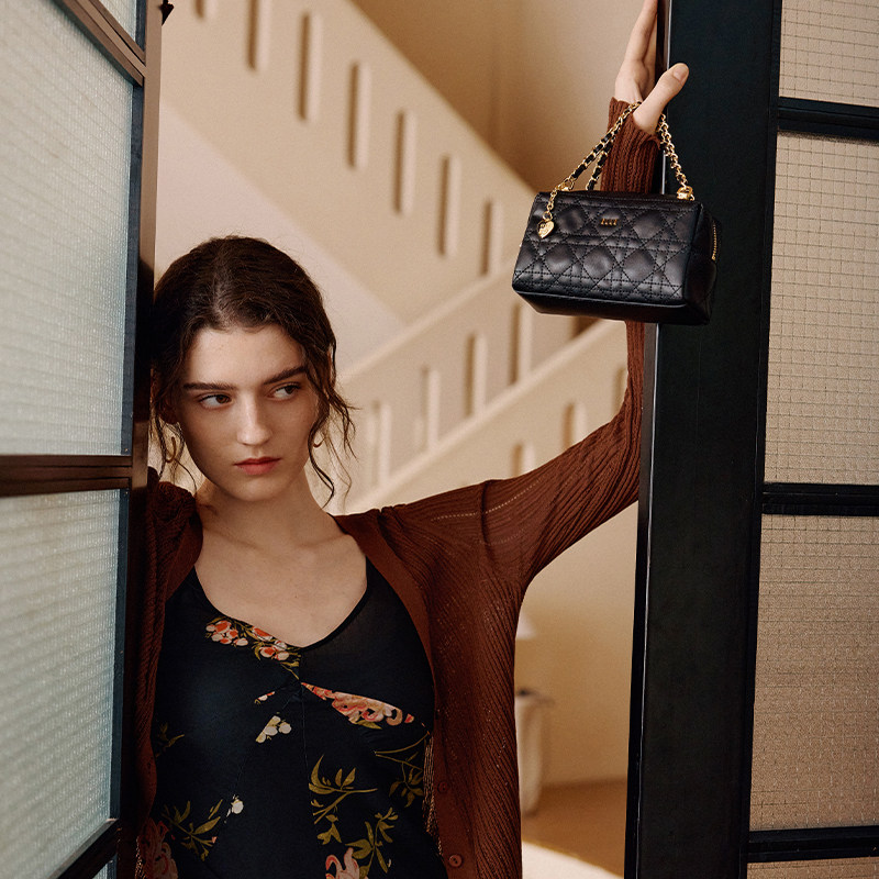 ELLE сумки 2025 новая сумка с ромбическим узором, сумка для тостов на цепочке, женская сумка, модная универсальная сумка через плечо