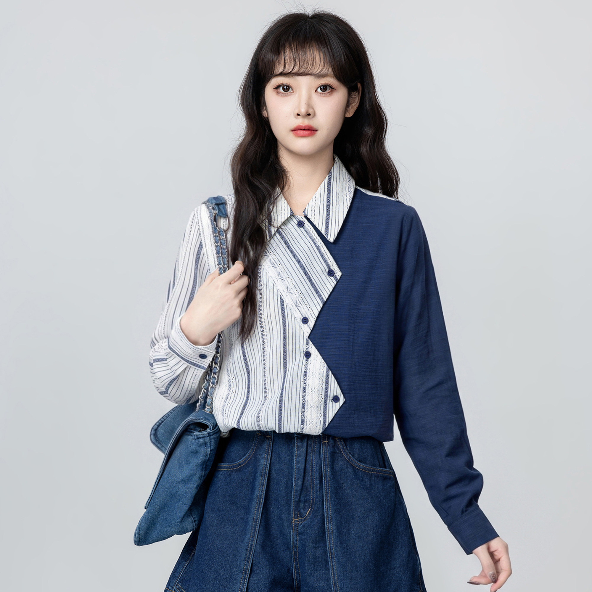 Women's Blue Irregular Long-Sleeved Shirt, 2026 Spring/Autumn New Style, Color-Blocked Striped Polo Collar Shirt, Unique Top