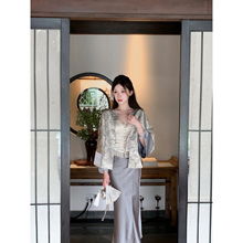 Qiqi store gigichang 05/15 satin slanted cut skirt with high waisted drape and a long slit skirt that covers the buttocks