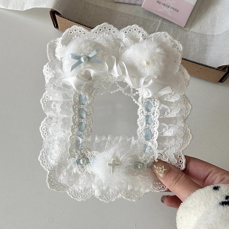 Finished product: can be hung on a backpack, high-value 3-inch photo card holder for Instagram, perfect for celebrities, instant photos, and anime style.