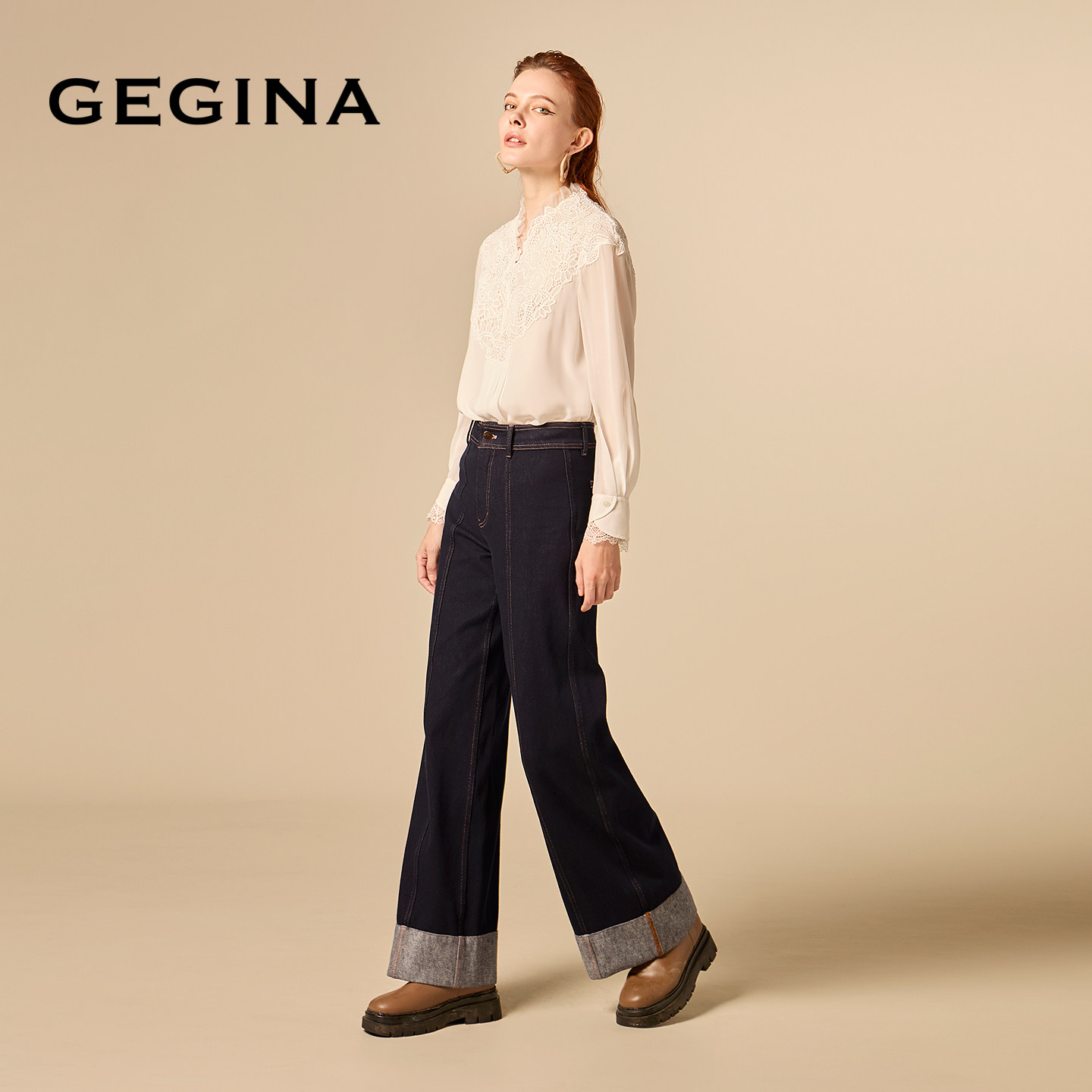 【Кружево】 GEGINA Шифоновая рубашка с кружевной строчкой GEGINA - элитная французская блузка класса люкс в том же стиле, что и в торговом центре