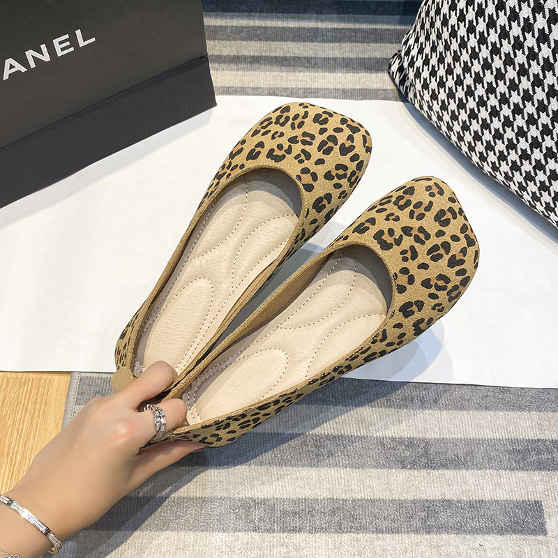 Тонкие туфли из французской кожи с леопардовым принтом; женская обувь для бабушек на мягкой подошве; обувь для беременных с открытым носком; обувь в горошек; маленькие ароматные балетки на плоской подошве