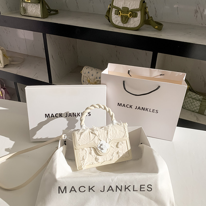 Гонконгская кожаная сумка Mack Jankles с нишевым дизайном для нищих, маленькая квадратная сумка с кисточками, женская новинка 2025 года, сумка-мессенджер