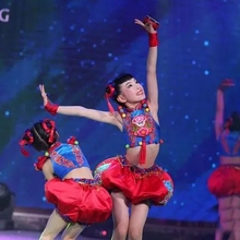 Youth clothing, six years old store clothing, youth clothing, dream children's performance clothing, red lantern pants, dance clothing, New Year's Day children's celebration performance clothing, ethnic dance clothing