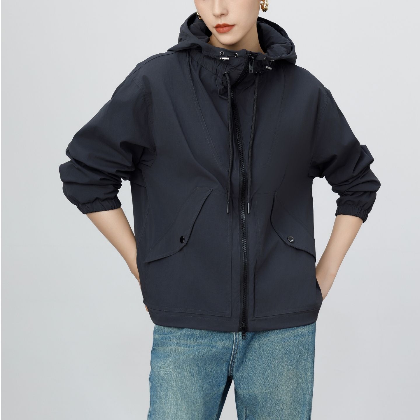 2025 весенняя новая универсальная водонепроницаемая и ветрозащитная куртка свободного кроя с капюшоном, черная куртка для женщин