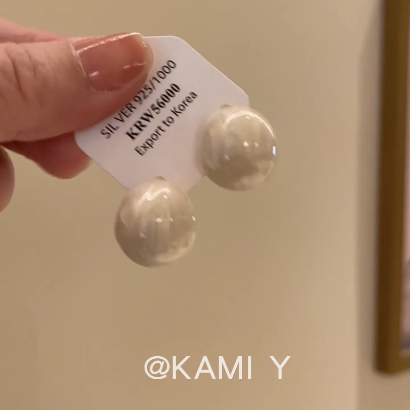 KAMI Y нежный темперамент кремово-белые серьги в горошек женский простой нишевый дизайн легкие роскошные серьги высокого класса