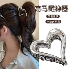 The love high ponytail fixing artifact is tightly grasped and not easily dispersed