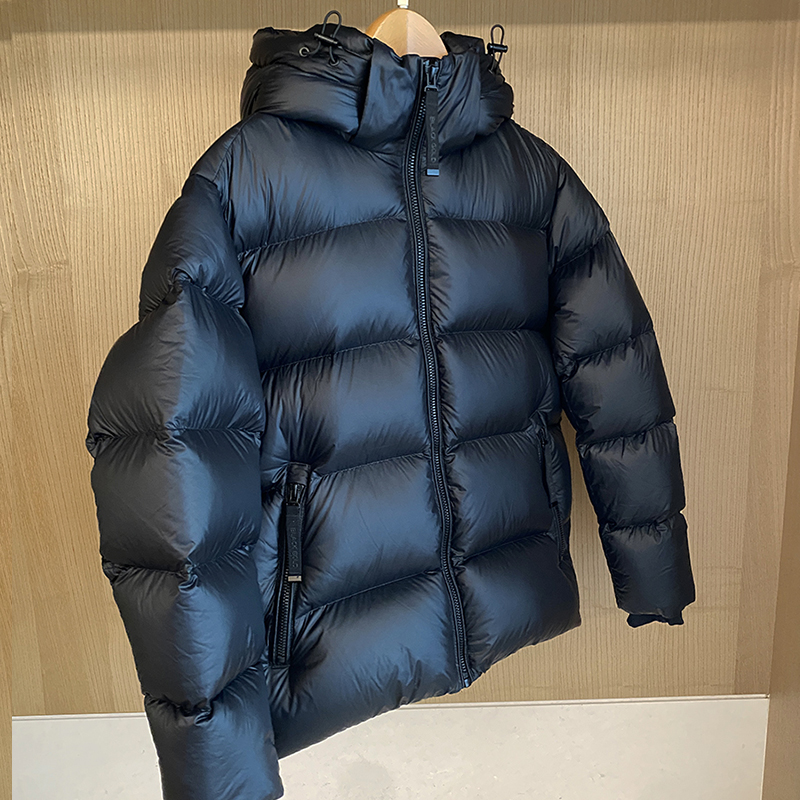 Новинка зимы 2025 года, черный, золотистый пуховик для пары, утолщенный белый утиный пух, для мужчин и женщин, теплая высококачественная пуховая куртка