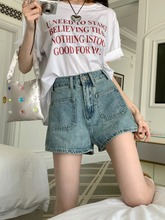 Classic versatile large pocket denim shorts with high waist and loose fit