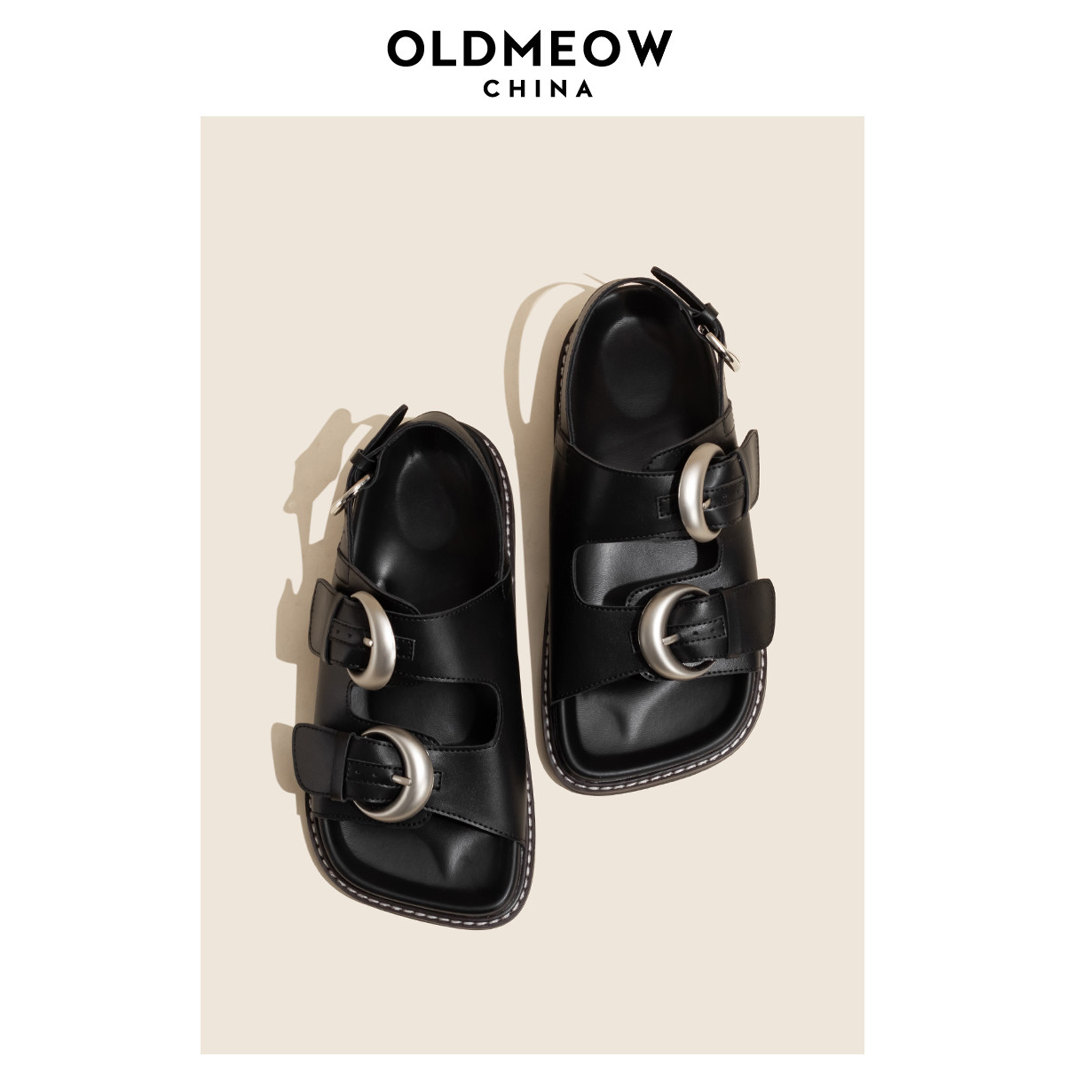 Lao Meow's shop/ кожаные сандалии с квадратным носком и пряжкой; новинка 2025 года; женские летние повседневные римские туфли черного цвета на плоской подошве в стиле ретро