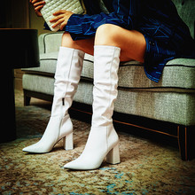 Short boots with white pointed tips, popular 2024 new leather high heels, thick heels, pile up women's boots that are not below the knee and appear slim