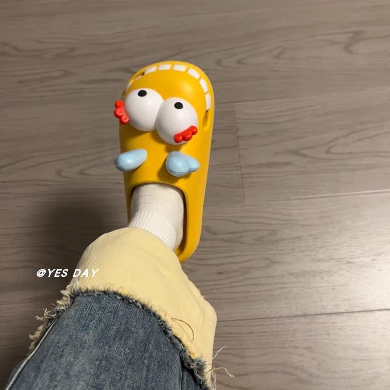 Cute and quirky platform, non-slip, poop-like clogs for women, 2026 summer new style cartoon fun closed-toe sandals.