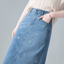 ConR Embroidered Denim Skirt Women's Summer 2024 New Split Mid Length Skirt Versatile A-line Half Skirt