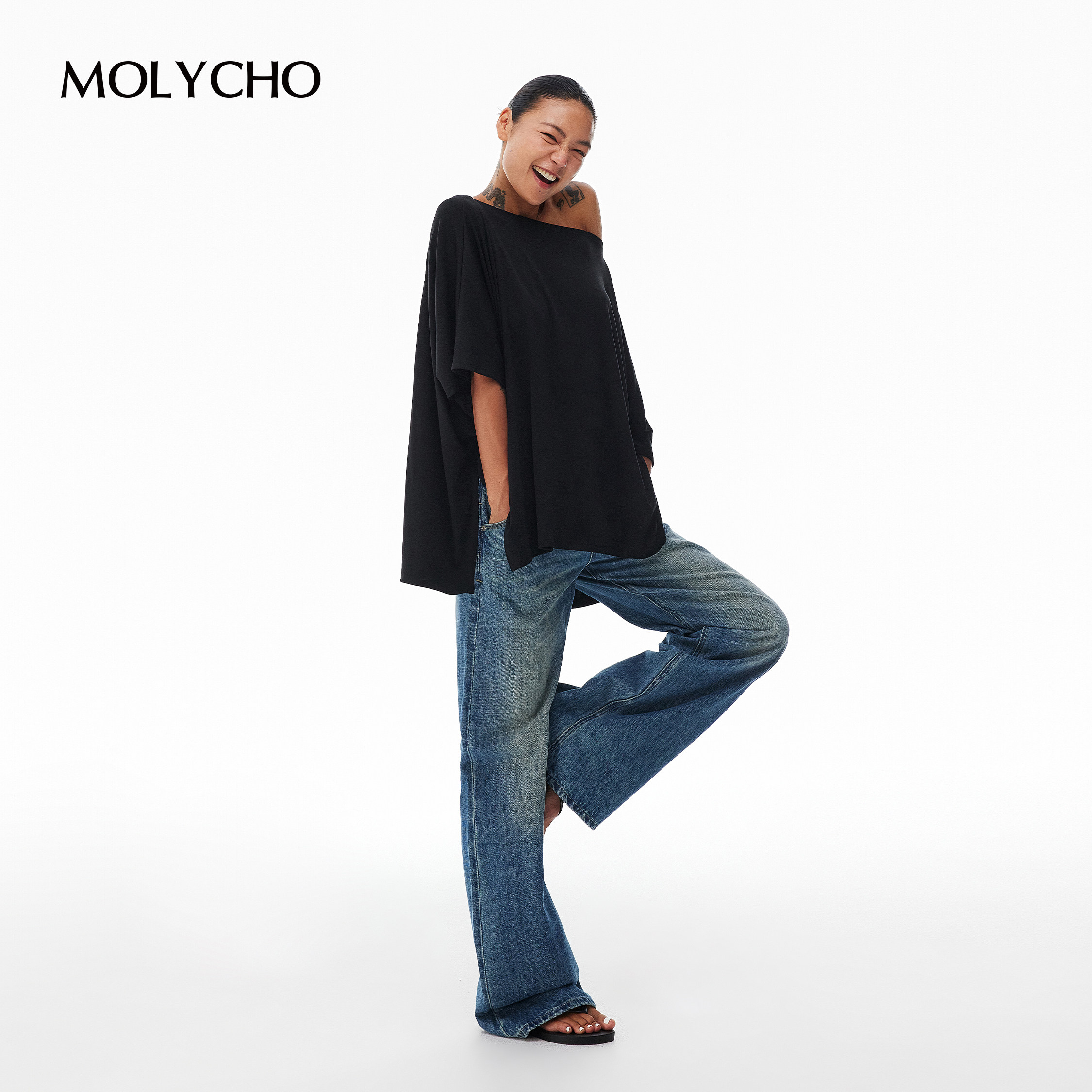 MOLYCHO "Free Breathing" Off-Shoulder Two-Way T-Shirt for Women / Irregular Batwing Sleeve Cape Top