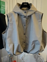 No single breasted casual regular hooded vest