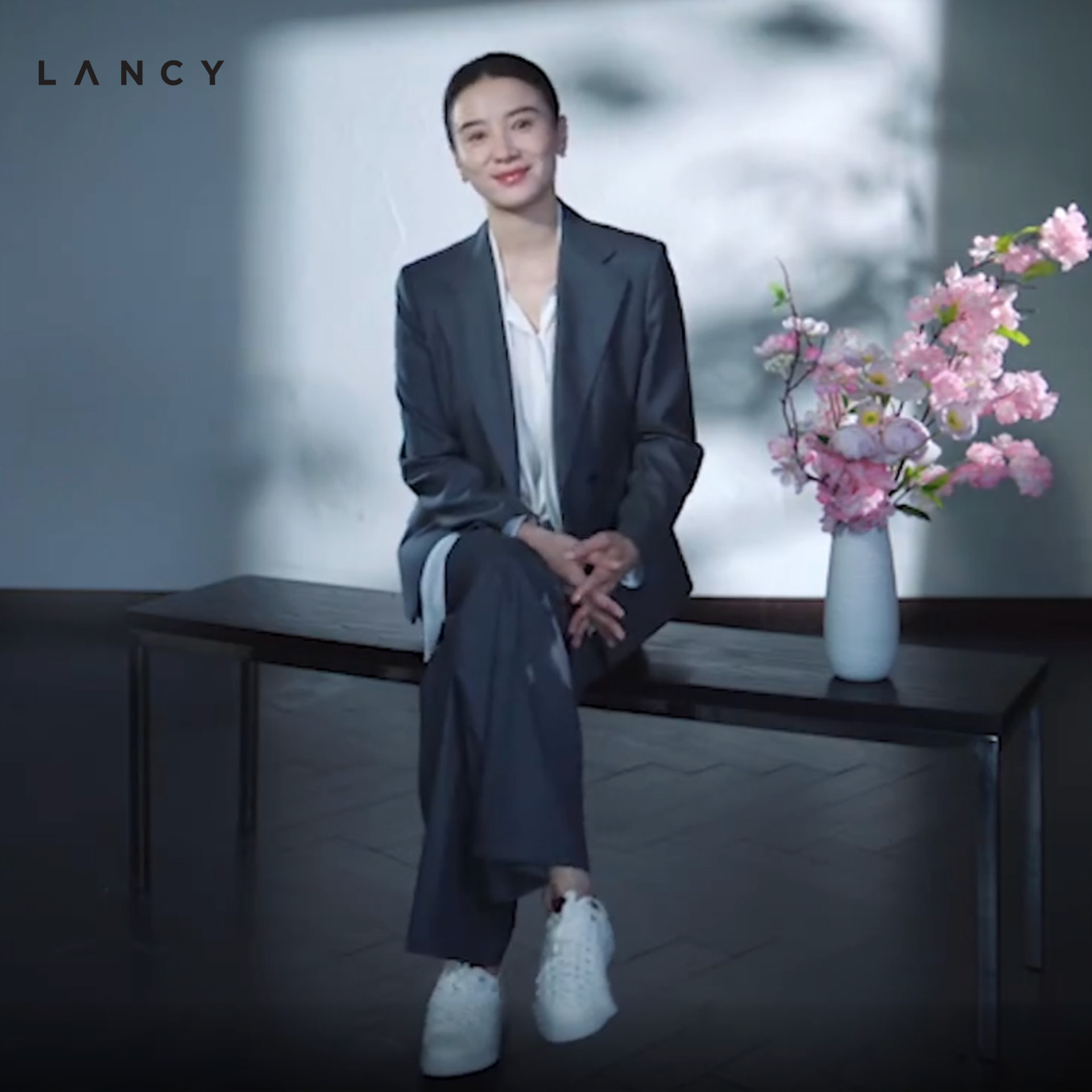 LANCY/Langzi, новинка осени 2025 года, высококачественный шерстяной костюм для пригородных поездок, женский прямой костюм с широкими брюками