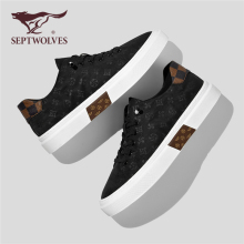 Seven Wolf Cloth Shoes for Men's Summer Thin Breathable Casual Board Shoes with an Inner Height of 6cm, Wearing Lazy Men's Canvas Shoes with One Step