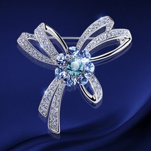 Korean high-end brooch, brooch, women's pin buckle, elegant temperament, Austrian crystal brooch, versatile clothing accessories