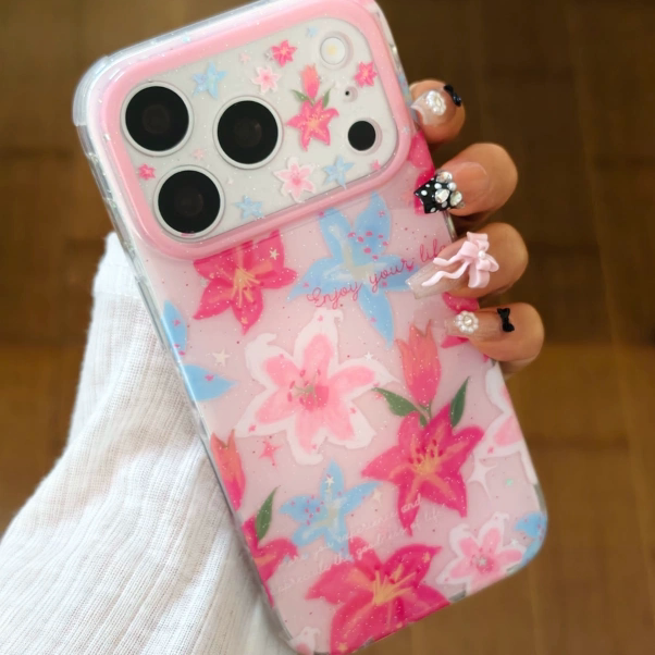 Japanese and Korean style spring-themed pastel blue and white perfect for Apple 17 Pro Max phone case with floral pattern, 16 Pro dual-layer protective case for iPhone 15 IMD process.