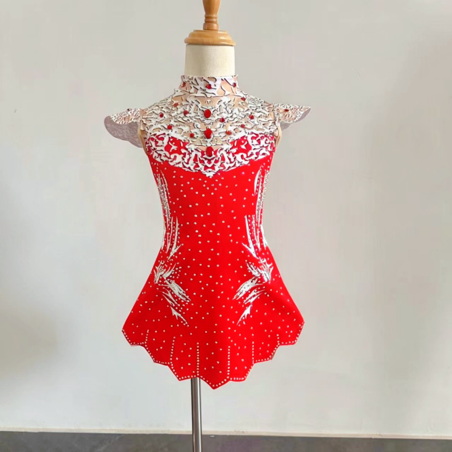 Соревнования по черлидингу, аэробика, танцевальная одежда в национальном стиле, красные игры для черлидинга, командное самосовершенствование, цельная спортивная одежда