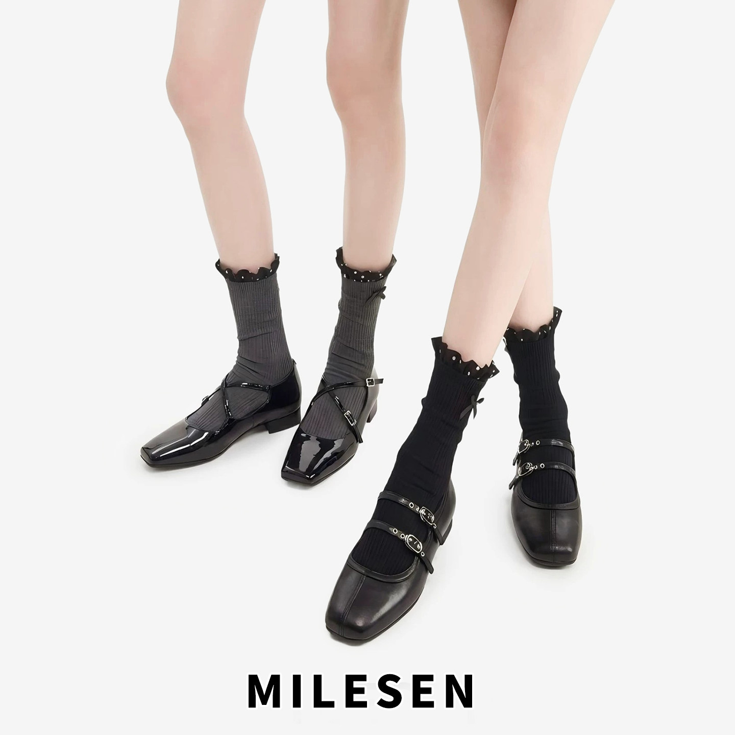 Women's black lace-trimmed autumn socks, trendy Korean style, perfect for pairing with skirts and loafers, 2026 new style.