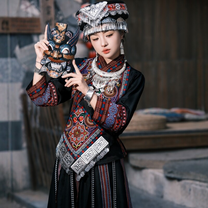 Национальный костюм Гуйчжоу Мяо для взрослых, женский костюм Мяо Гуанси Чжуан Яо И для танцевального представления Туцзя