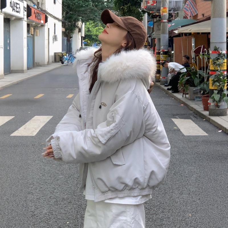 Стеганая куртка с большим меховым воротником, женская очень красивая стеганая куртка, женская зимняя куртка 2025 года, новая куртка parker, утолщенная маленькая стеганая куртка, куртка