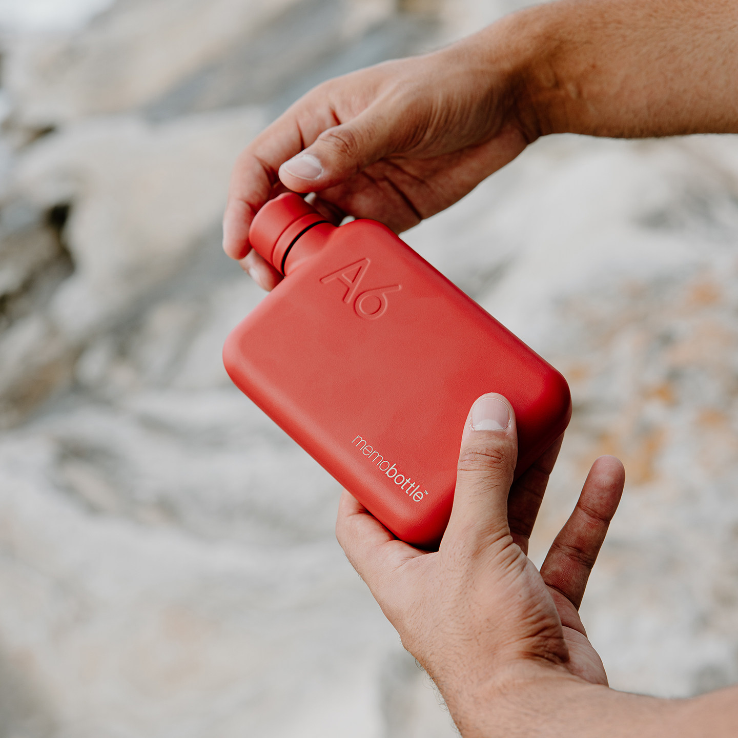 [Новый глобальный запуск] плоская чашка для воды memobottle из нержавеющей стали, сопровождающая удобную чашку, - ценный подарок