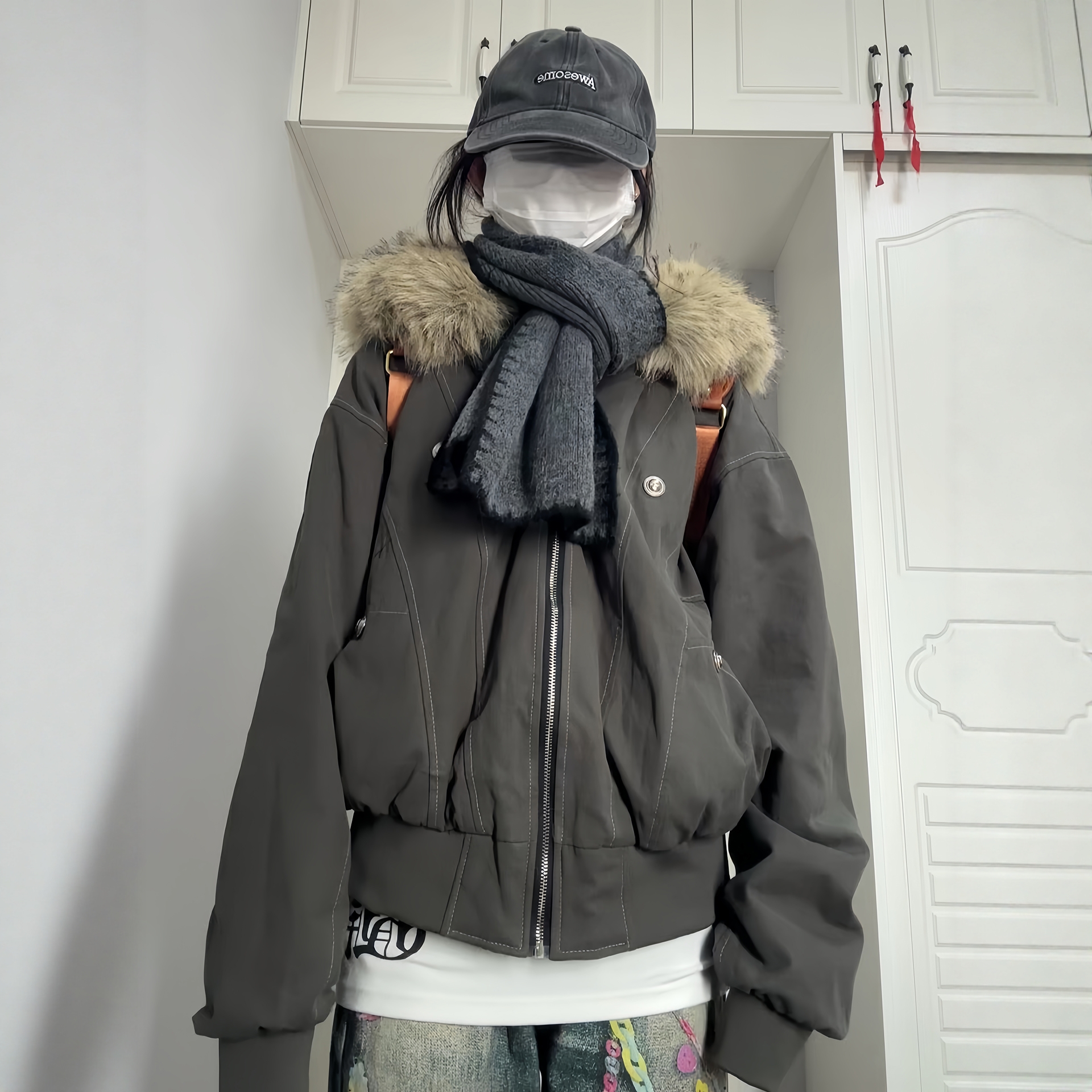 Незаменимый аксессуар в тренде!Корейская версия пухового хлопчатобумажного пальто с большим меховым воротником!!!