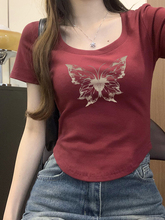 Wine red shoulder T-shirt for women with butterfly print short sleeved summer 2024 slim fit and sweet spicy U-neck short top