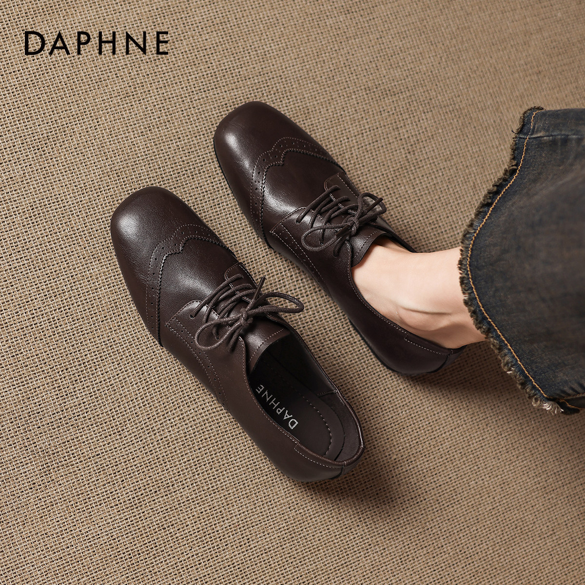 Женские лоферы Daphne brown; коллекция 2026 года; новинка осени; маленькие кожаные туфли в британском стиле; туфли-лодочки на плоской подошве