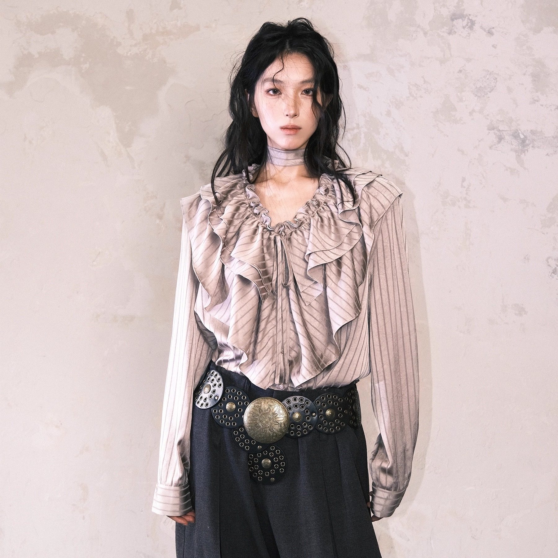 WHYNOTDANCE Victorian bronze textured vintage-style glamorous ruffled shirt