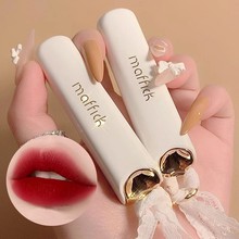 Three year old store, seven colors, no fading, no cup lipstick, female matte velvet, retro white, French famous brand, authentic cinnamon, nude lipstick