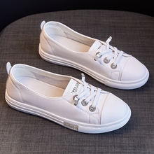 Returned customers in the store, 11 years old. Women's top layer cowhide shallow mouth small white shoes. Women's 2022 new spring and summer versatile genuine leather casual shoes with flat soles