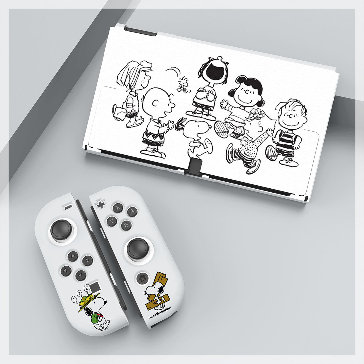 Портативная защитная оболочка Nintendo switch oled handheld protective shell hard shell ns oled split защитная крышка для ручки Snoopy
