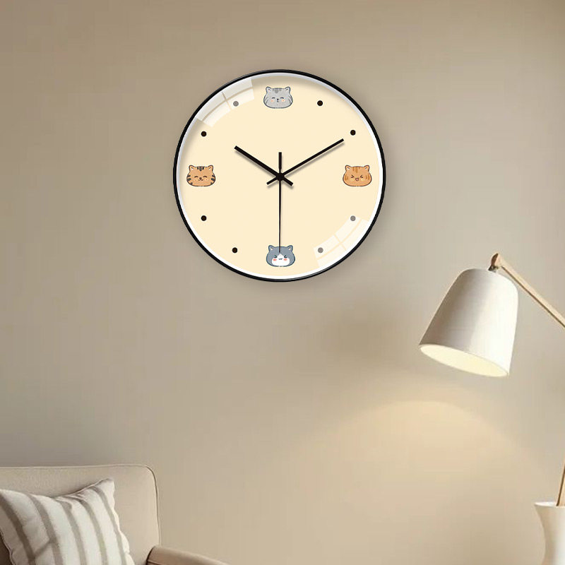 Кремовый стиль кошачьих настенных часов mute simple personality clock настенные часы 2025 new net red ins wind free punch