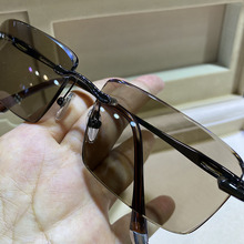 Sunglasses in four colors: sunglasses, sunglasses, pure natural crystal glasses, men's crystal stones, high-end, authentic, Donghai real stones, and raw stones