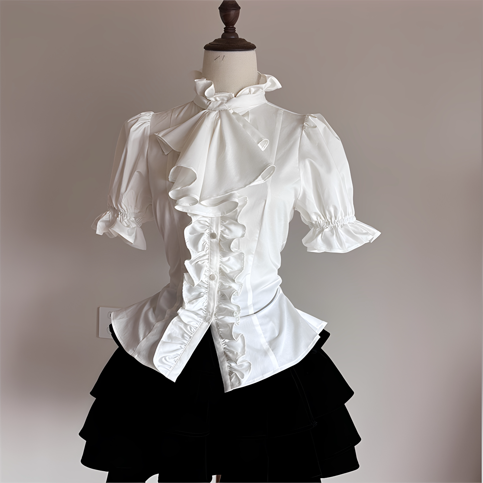 Lolita Nightfall/Gothic Style Fitted Short-Sleeve Lolita Shirt