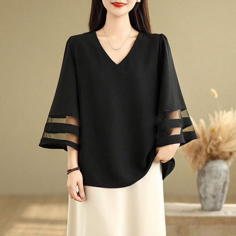 Korean style fashionable casual mesh splicing trumpet sleeve T-shirt, summer loose seven quarter sleeve V-neck plus size top for women