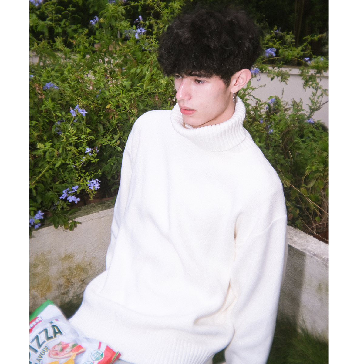 Осень-зима 2025, новый свитер-водолазка с высоким воротом для мужчин и женщин, универсальная однотонная свободная пара, повседневная трикотажная рубашка