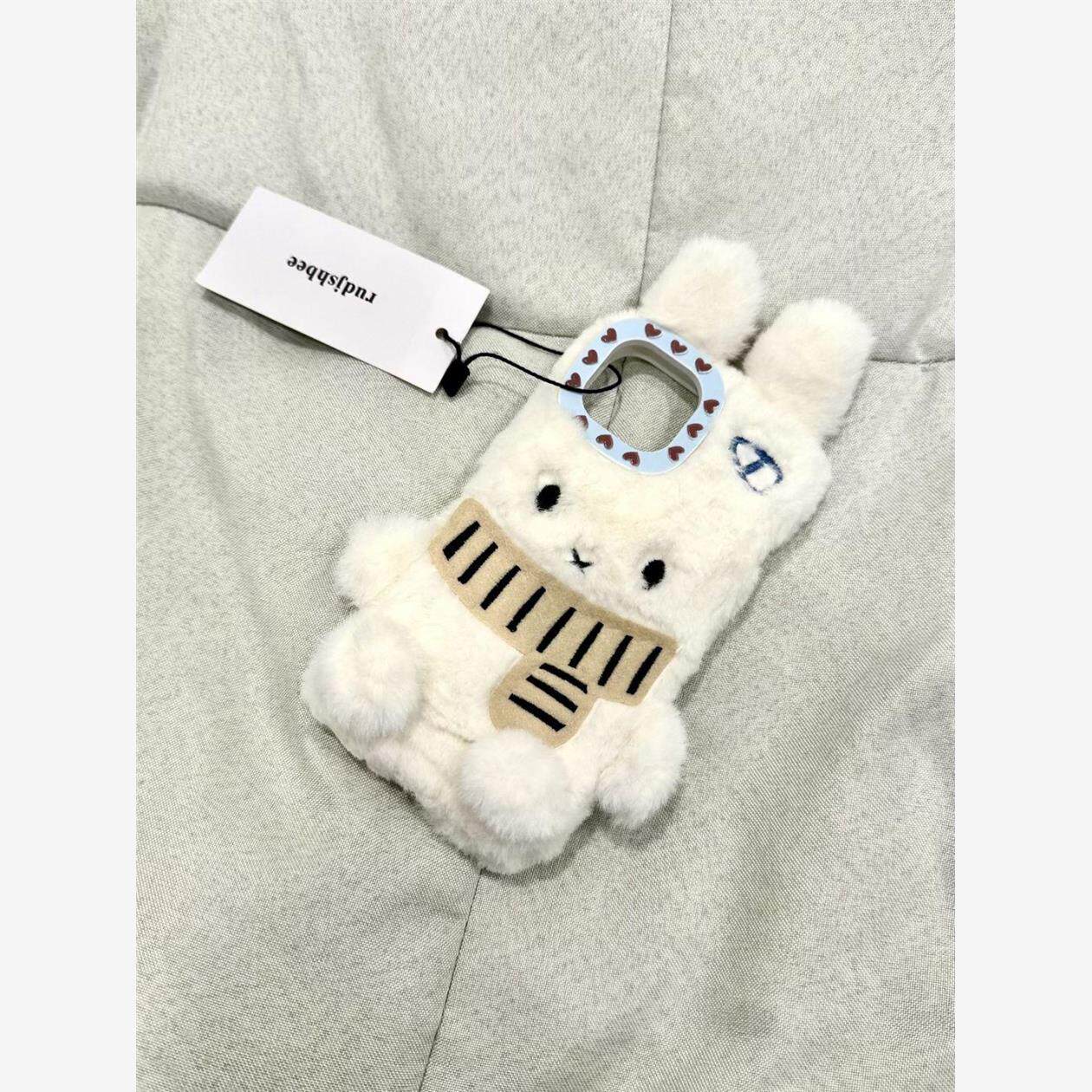 Popular online influencer-style cute plush scarf with Miffy rabbit design, suitable for iPhone 16 Pro Max and Apple 14 phone cases. Also available for women and girls.