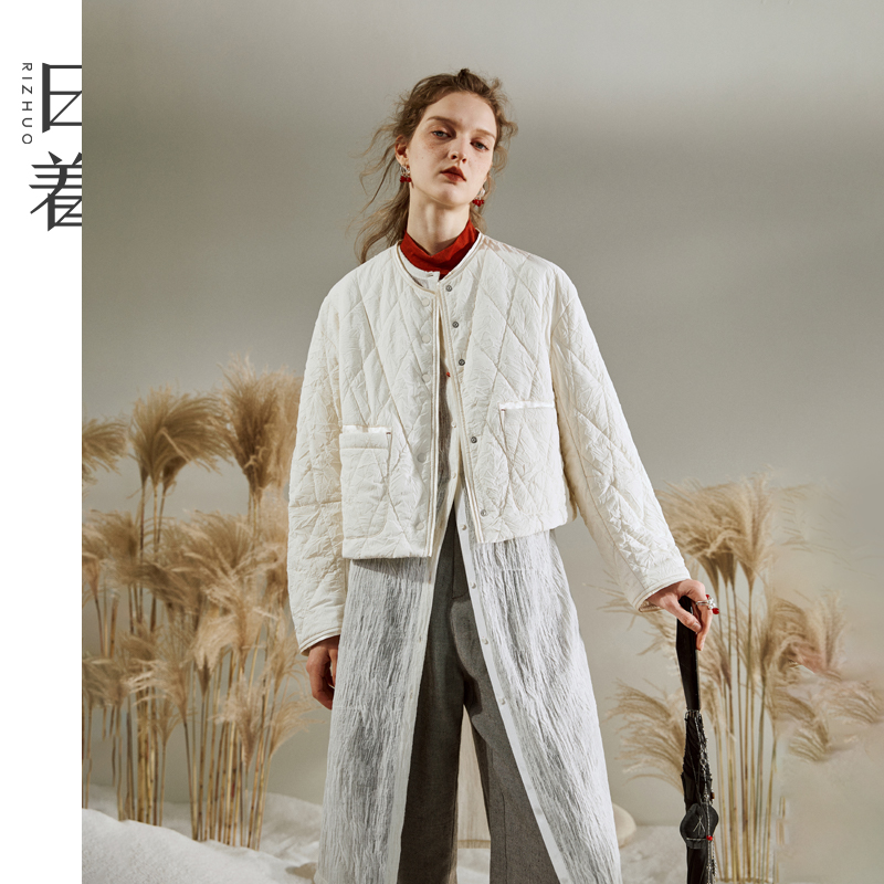 Хлопковая стеганая куртка Xueli с короткими рукавами в японском стиле, новинка зимы 2025 года, универсальная легкая теплая хлопковая куртка с круглым вырезом.