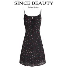 Since Beauty French Retro Pure Desire Sling Dress 2024 Summer New Strawberry Print Beach Resort Dress