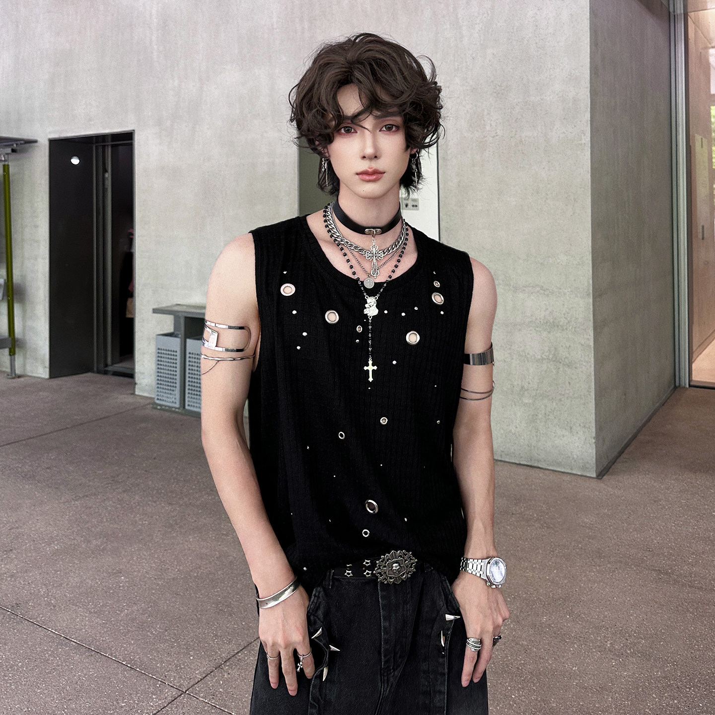 Yang Yifan's trendy brand sleeveless vest for men, 2026 summer new style, high street Korean design, cool and stylish T-shirt.