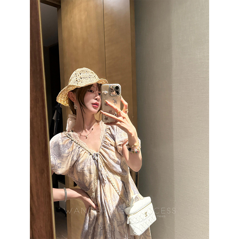 Qian Meixi Tencel fried Color Синее платье с цветочным рисунком и V-образным вырезом, летнее кружевное платье с французскими пышными рукавами для кофе-брейка