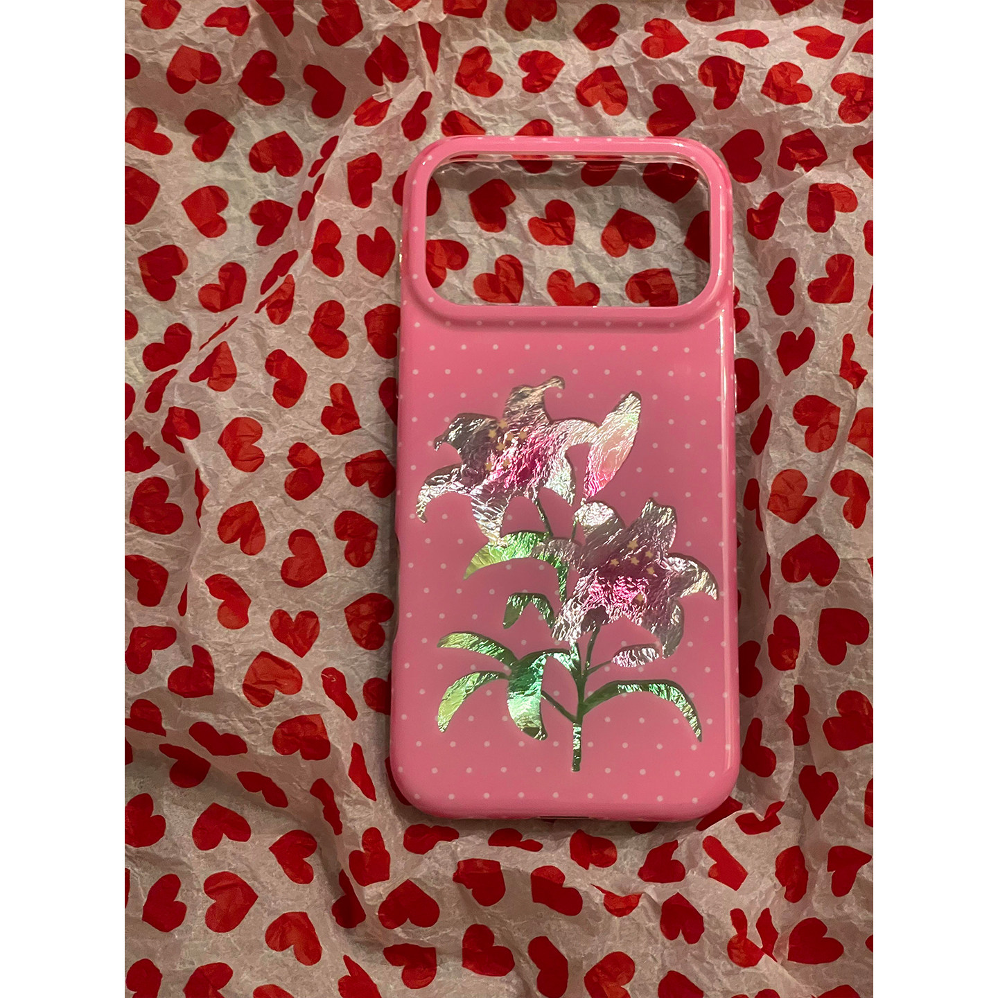 Casery's sweet and cool retro new Chinese style rose and lily flower case is suitable for Apple 17 Pro Max and women's new iPhone 16 Pro phone case. It is shockproof and stylish, unique and super beautiful.